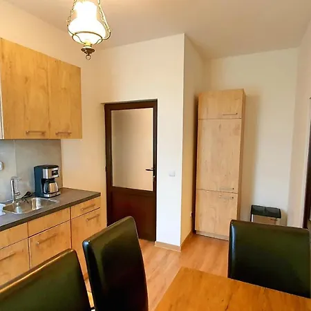 Zur Krone Aparthotel 3*
