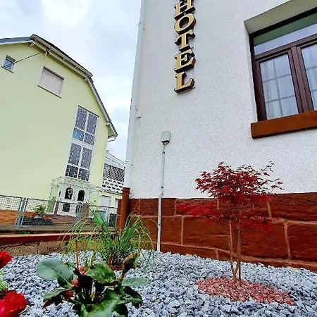 Aparthotel Zur Krone 3*