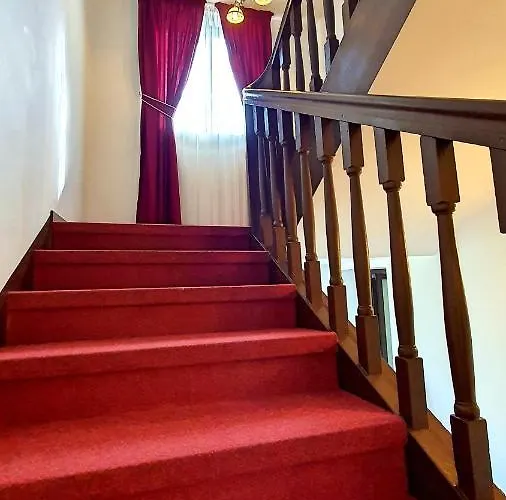 Zur Krone Apartmanhotel Widdershausen